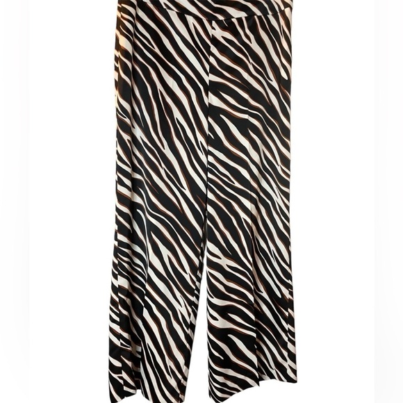 NWT-Plus Size‎ Zebra-Print High-Rise Wide-Leg Pants - Picture 5 of 11